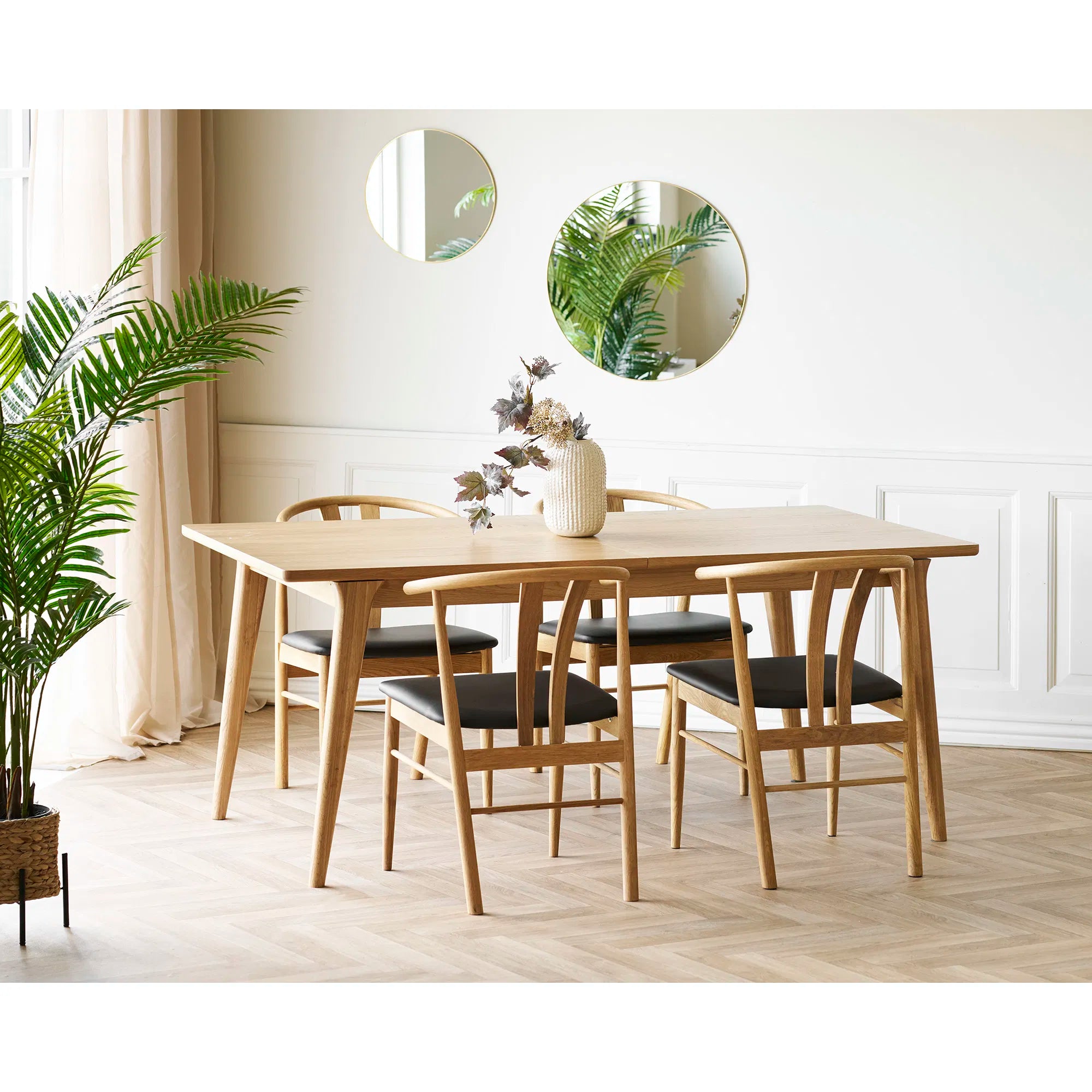 Darwin Dining Table