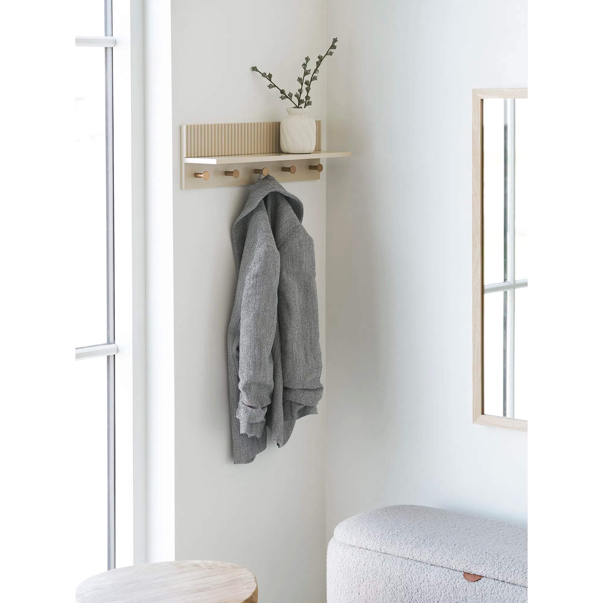 Rocca Wall shelf with hooks