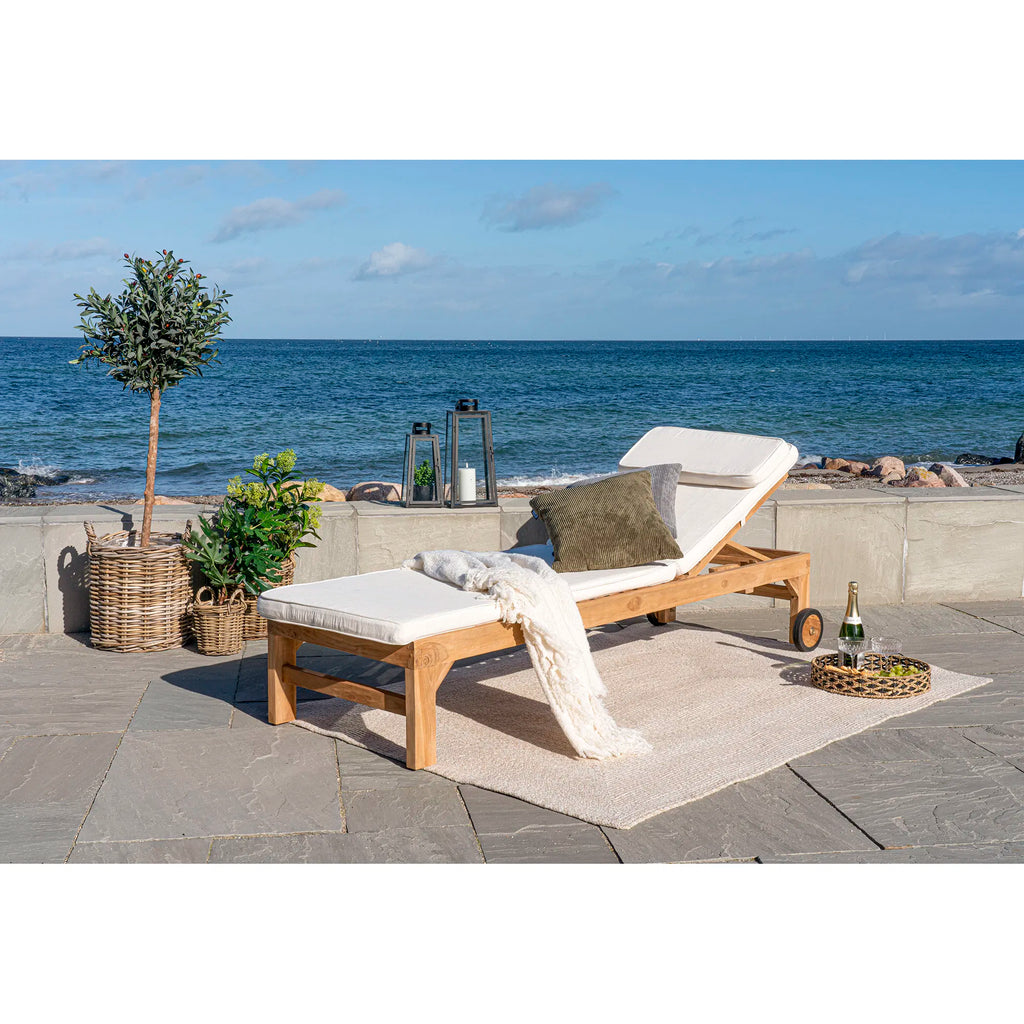 Andorra Solar car with solar car cushion