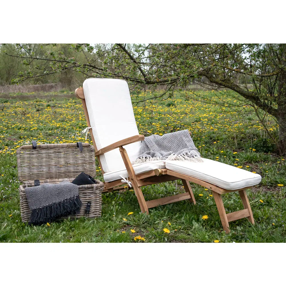Arrecife Deck Chair with Deck Chair Cushion