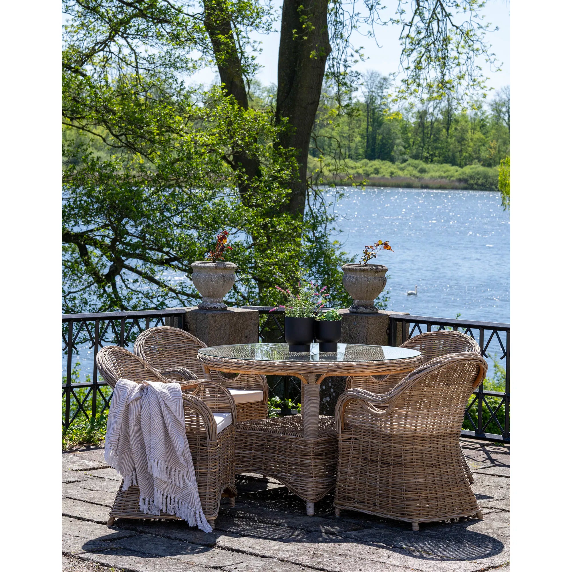 Larisa Garden Furniture Set
